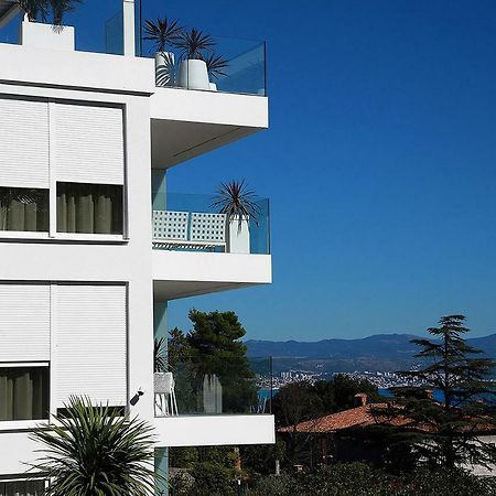 Stylish Apartment 100 M From The Beach Opatija Dış mekan fotoğraf