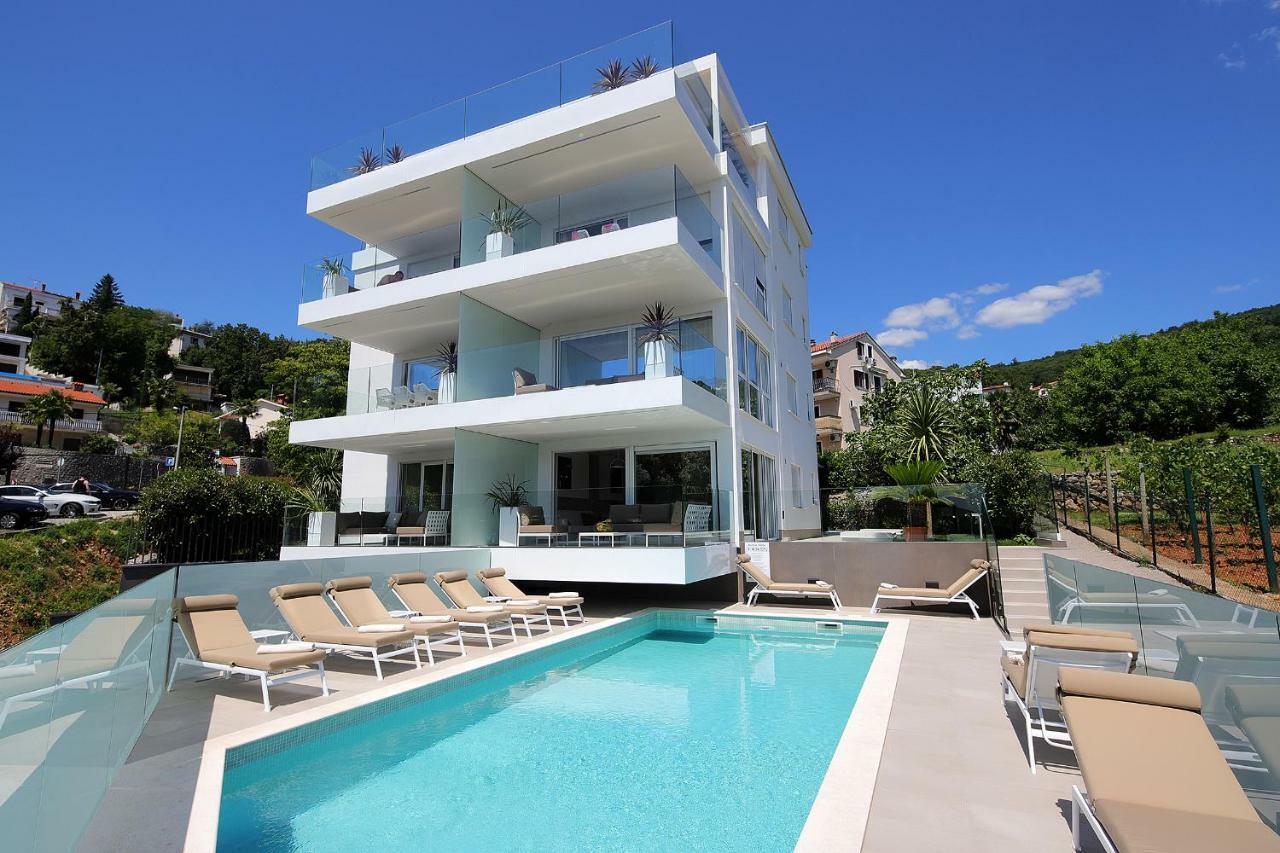 Stylish Apartment 100 M From The Beach Opatija Dış mekan fotoğraf