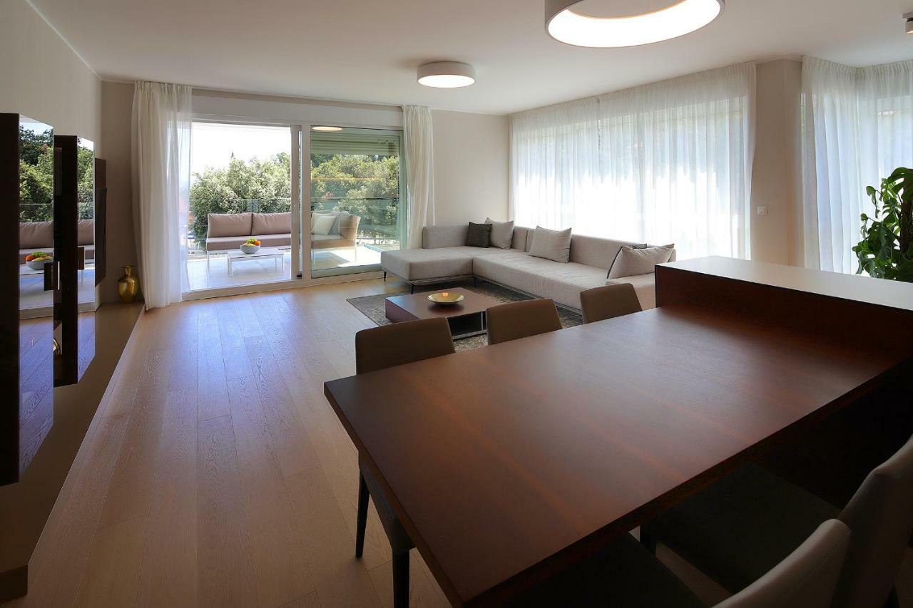 Stylish Apartment 100 M From The Beach Opatija Dış mekan fotoğraf