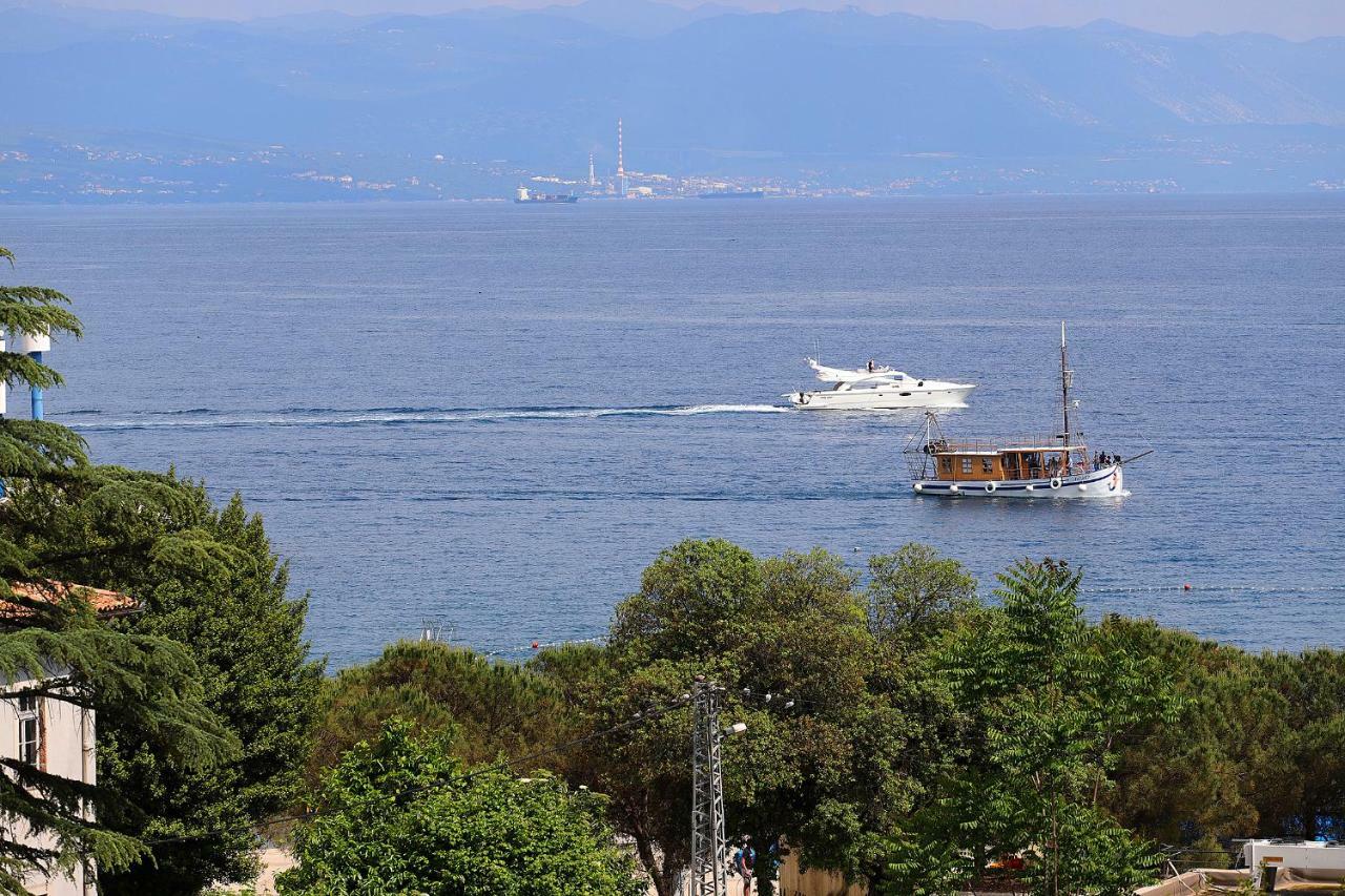 Stylish Apartment 100 M From The Beach Opatija Dış mekan fotoğraf