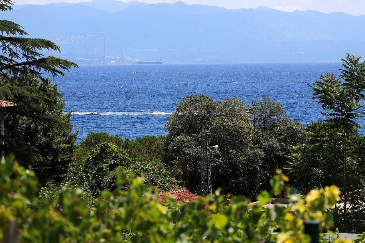 Stylish Apartment 100 M From The Beach Opatija Dış mekan fotoğraf